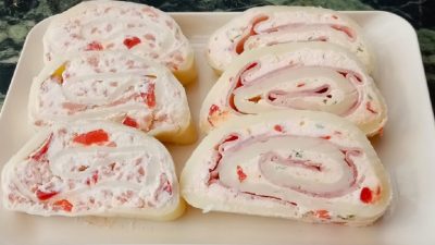 Sýrová roláda se 2 druhy náplní