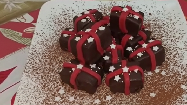 Nepečené dárečky s ořechy a kakaem