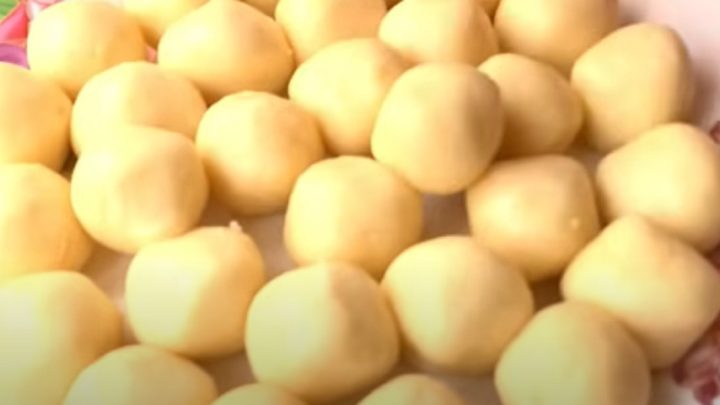 Kokosové oválky s Nutellou a džemem