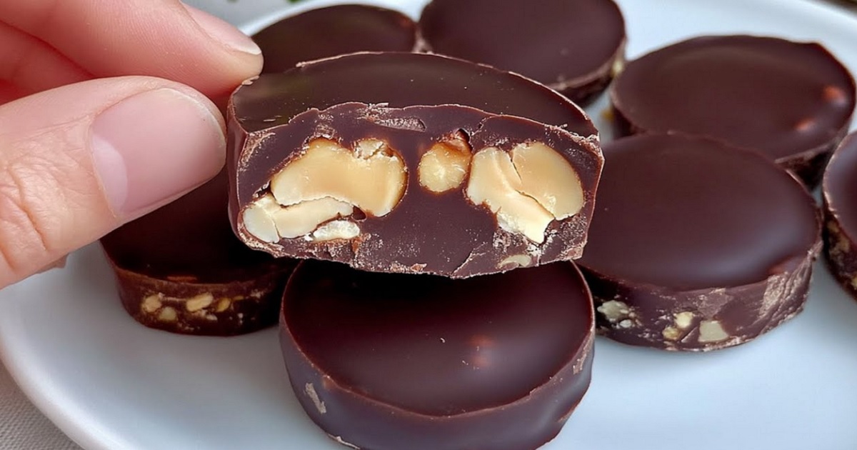 Zdravé Snickers s čokoládou a arašídy