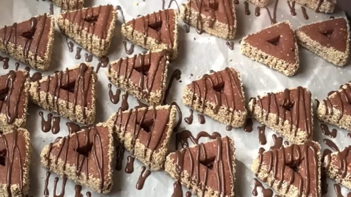 Slepované trojúhelníčky s mandlemi