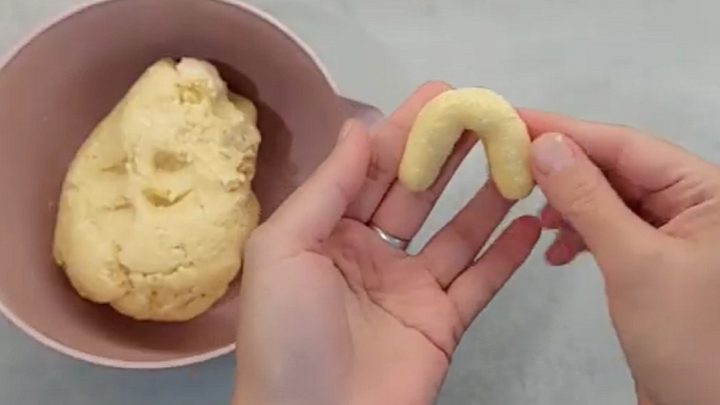 Jednoduché kokosové rohlíčky s vanilkou