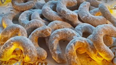 Vanilkové rohlíčky z Hery s ořechy