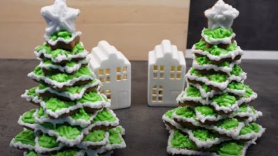 Vánoční perníkový strom s medem