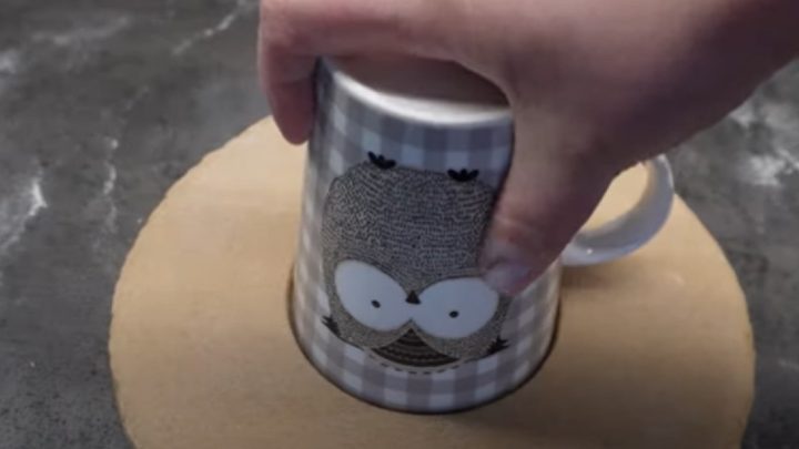 Adventní perníkový věnec s medem