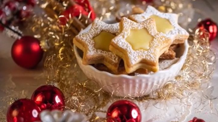 Hvězdičky s vaječným likérem a vanilkou