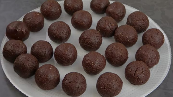 Kuličky Ferrero bez cukru s ořechy