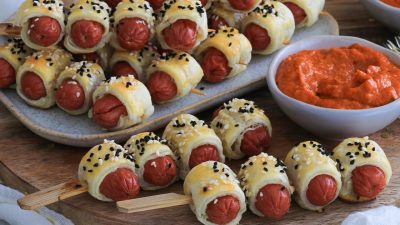 Párečky v těstíčku se sezamovými semínky