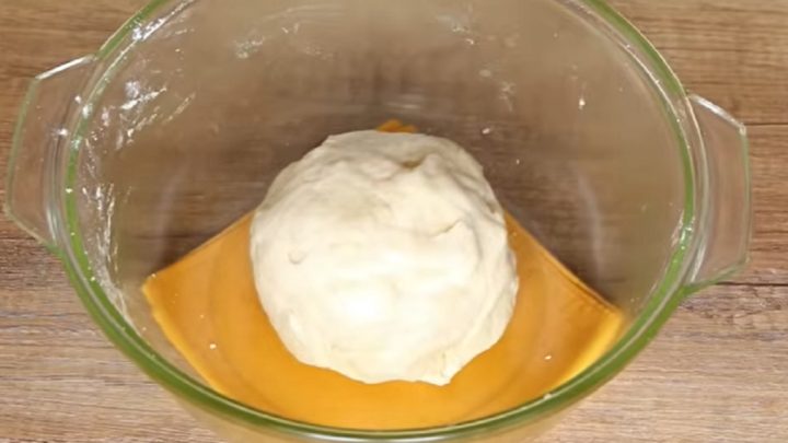 Mandlové cukroví ze smetanového těsta