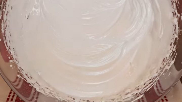 Skořicové hvězdičky s mletými ořechy