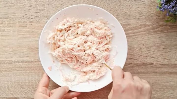 Chlebíčky á la krab s petrželkou