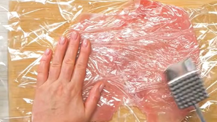 Klasický vepřový řízek z panenky