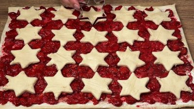 Rychlý vánoční koláč s třešněmi