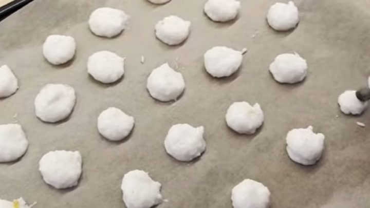 Kokosky s nutellovým krémem a džemem