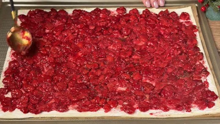 Rychlý vánoční koláč s třešněmi