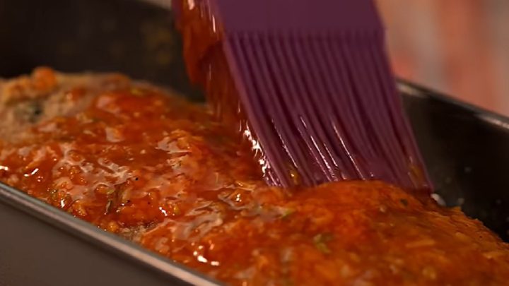 Vánoční masová roláda s mozzarellou