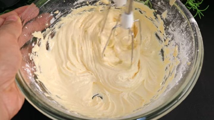 Rychlé věnečky z listového těsta s mandlemi