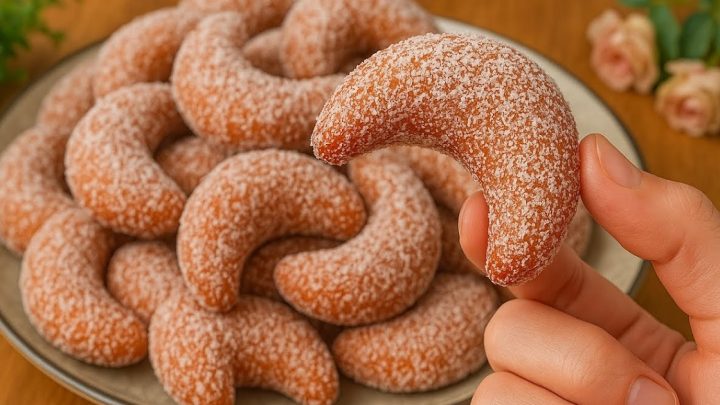 Smažené rohlíčky s marmeládou a kokosem