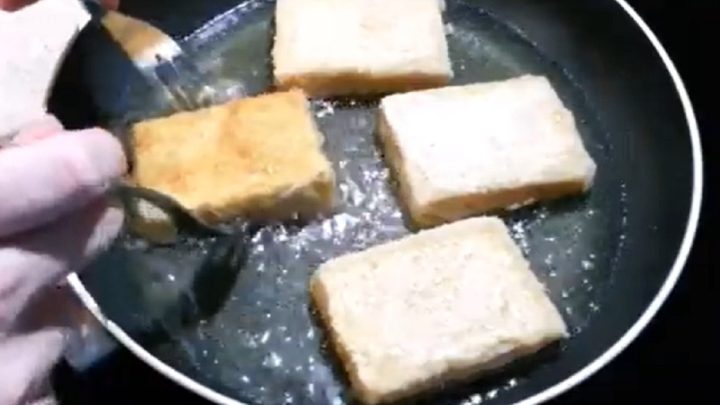 Smažené filé s bramborovým salátem