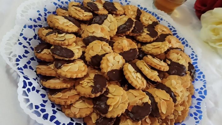 Polomáčená kolečka s mandlemi