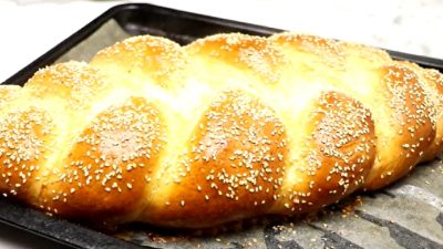 Jednoduchá vánočka ze 3 pramenů