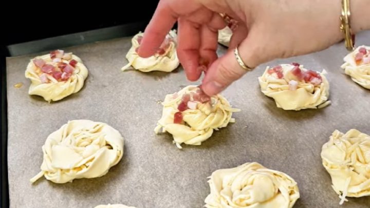 Růžičky z listového těsta se šunkou