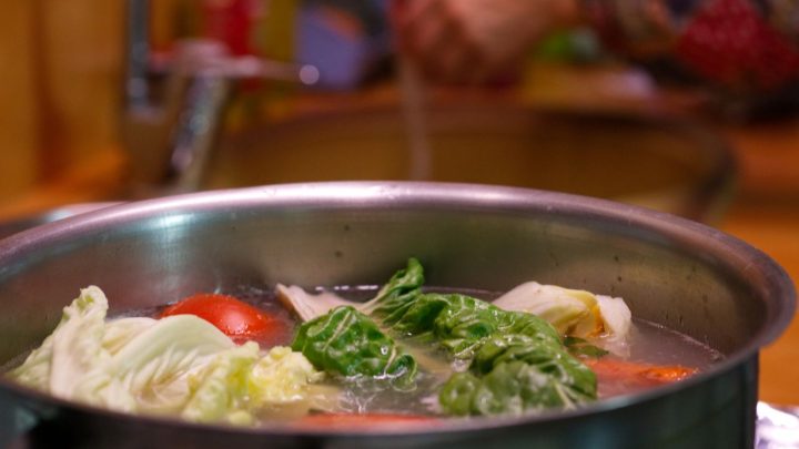 Objevte kouzlo hovězího vývaru: rychlé a zdravé večeře během pár minut