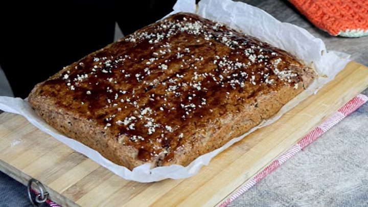 Hrnková jablečná buchta s ořechy