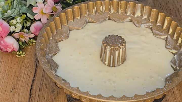 Citrónová bábovka s cukrovou polevou