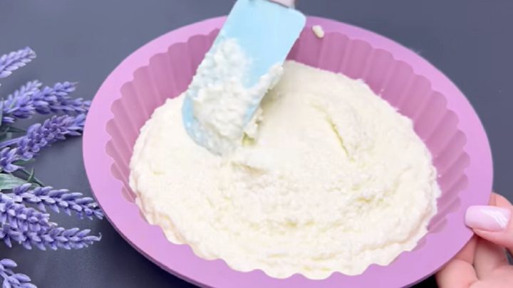 Dietní tvarohový koláč bez cukru a mouky