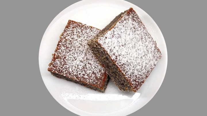 Poctivý makovec s marmeládou