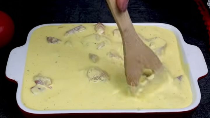 Zapečené kuřecí kousky s bramborami