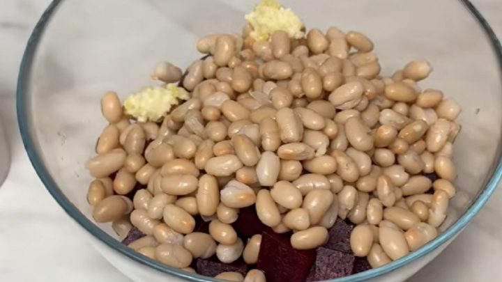 Pomazánka z červené řepy a fazolí