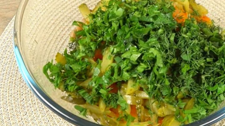 Fazolový salát se zeleninou a bylinkami