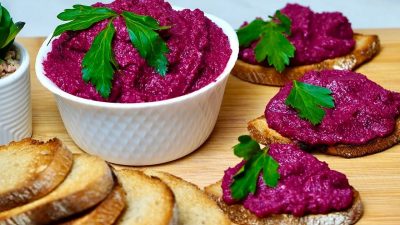 Pomazánka z červené řepy a fazolí