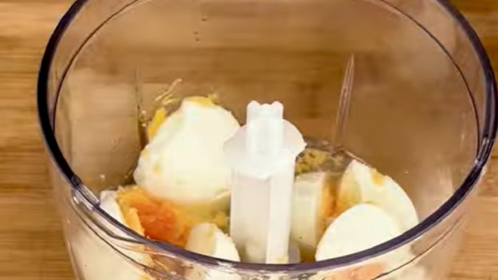 Majonéza z vařených vajec a hořčice