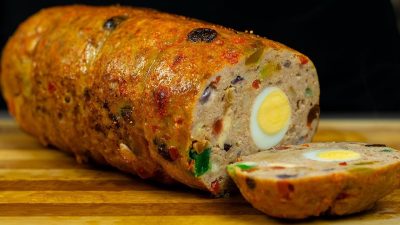 Šťavnatá roláda z mletého masa s vejcem