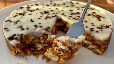 Rychlý nepečený jablečný koláč s čokoládou