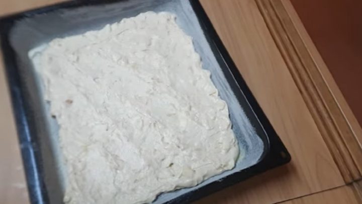 Jablečné řezy na plech se skořicí