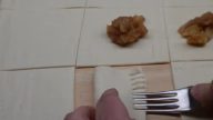 Rychlé jablečné taštičky z listového těsta se skořicí