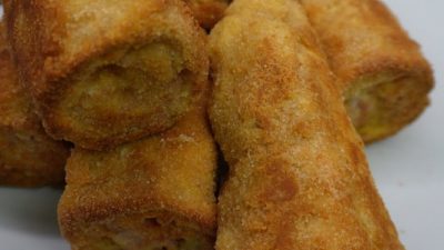 Smažené plněné rohlíky se šunkou a sýrem