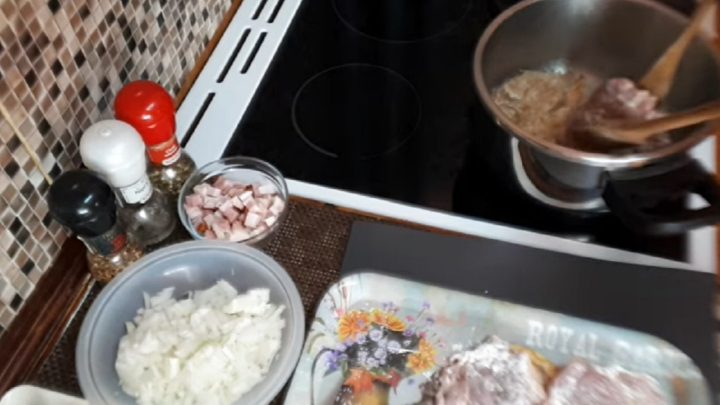 Vepřové plátky po znojemsku se slaninou