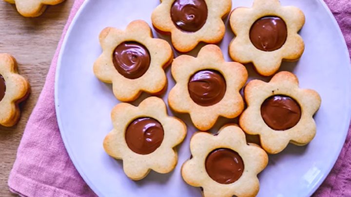 Nutellové kytičky z vanilkového těsta Nutellové kytičky z vanilkového těsta