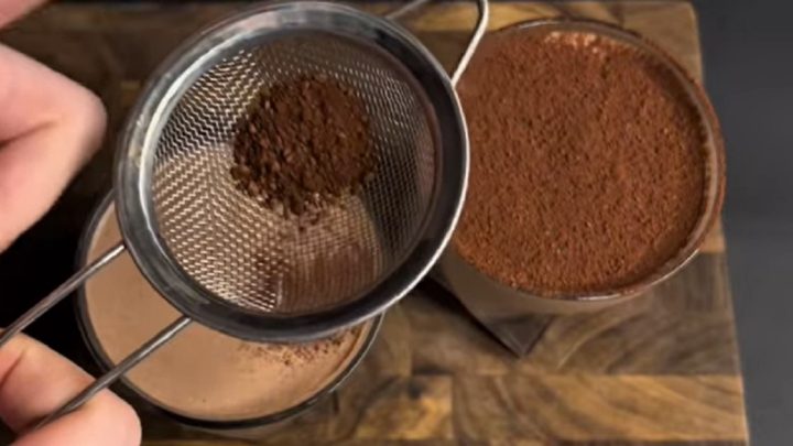 Dietní čokoládový pohár s tvarohem