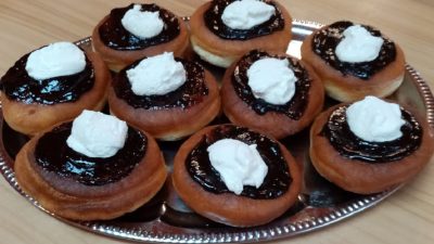 Bavorské vdolečky s povidly a krémem