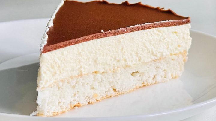 Dietní Bounty dort bez cukru s kokosem