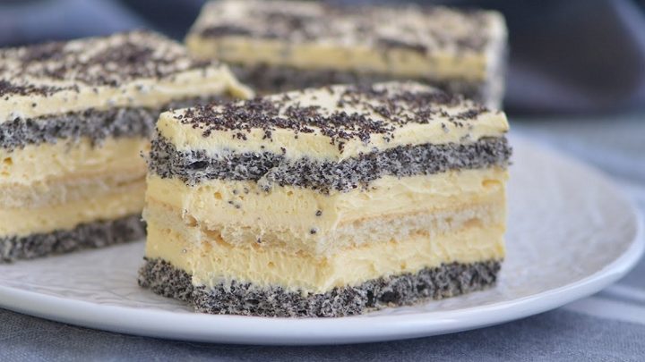 Krémové makové řezy s vanilkou Krémové makové řezy s vanilkou