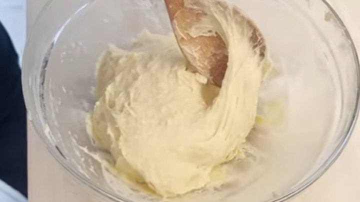 Kynuté buchty s mákem a rozinkami