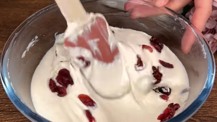 Dietní tvarohový dort s ořechy a medem