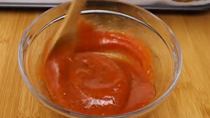 Rychlá pizza z toustového chleba s tuňákem